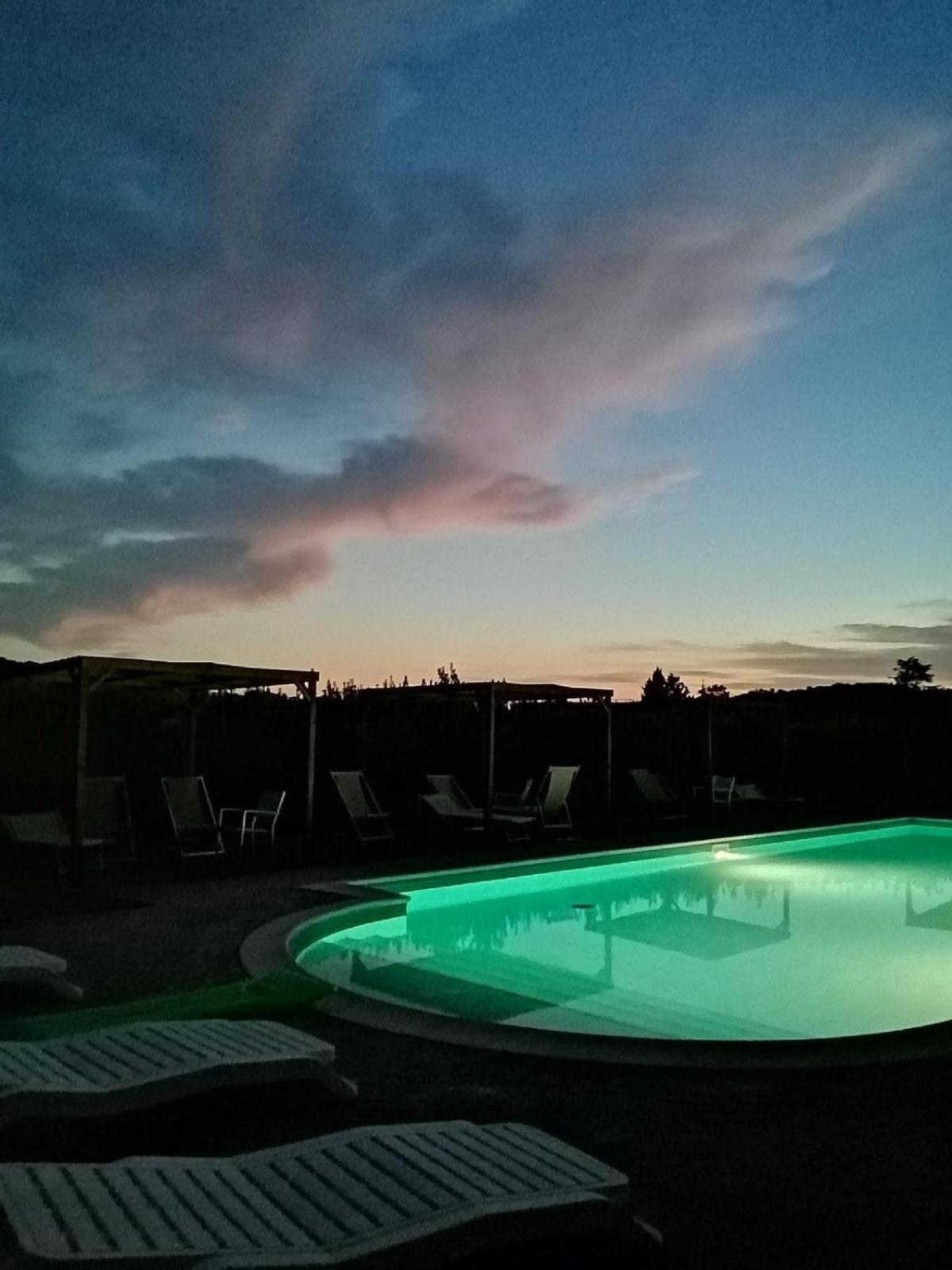 Casa Vacanze Podere San Giusto Волтера Екстериор снимка