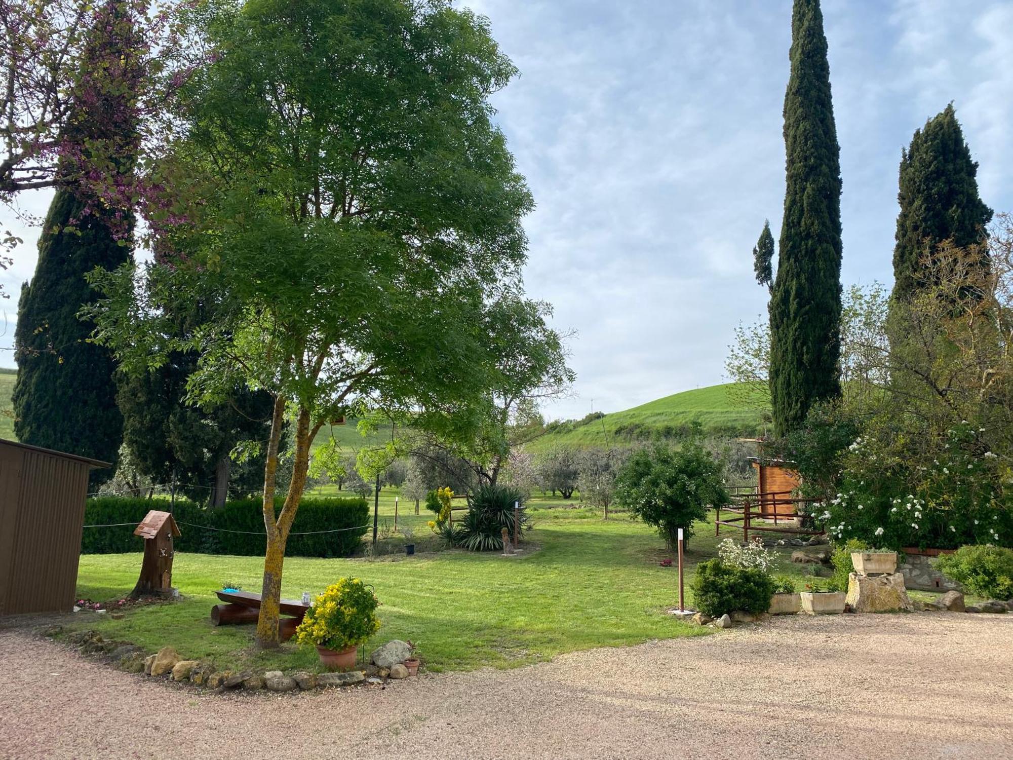 Casa Vacanze Podere San Giusto Волтера Екстериор снимка